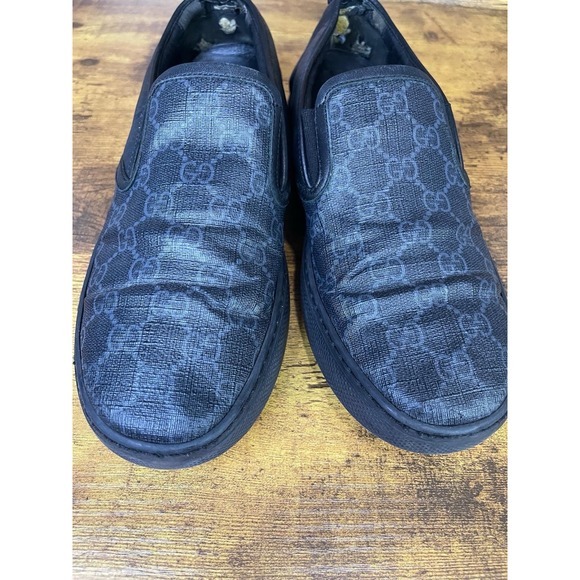 Gucci Men's GG Supreme Slip-On Shoes – Used, Visible Wear 6.5 - Picture 12 of 14